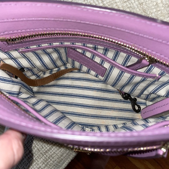 Dooney and Bourke crossbody bag - Picture 6 of 7